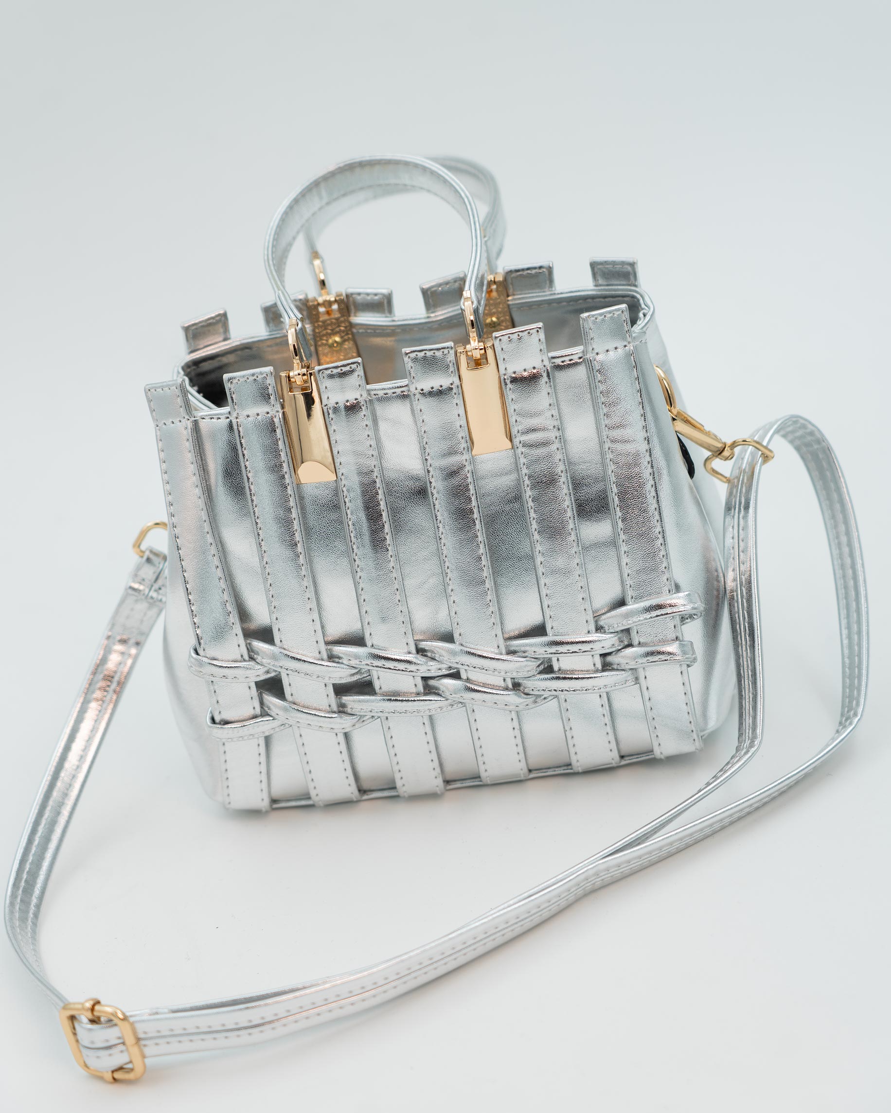 کیف بندی نقره ای